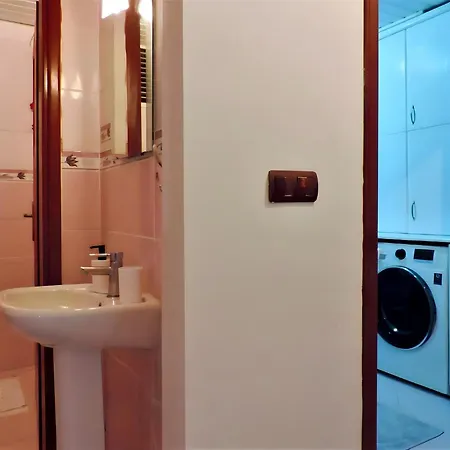 And Serene Flat With Balcony In Apartment *